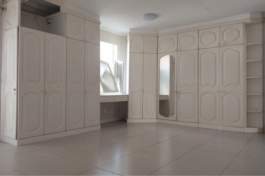 3 Bedroom Property for Sale in Uitenhage Upper Central Eastern Cape
